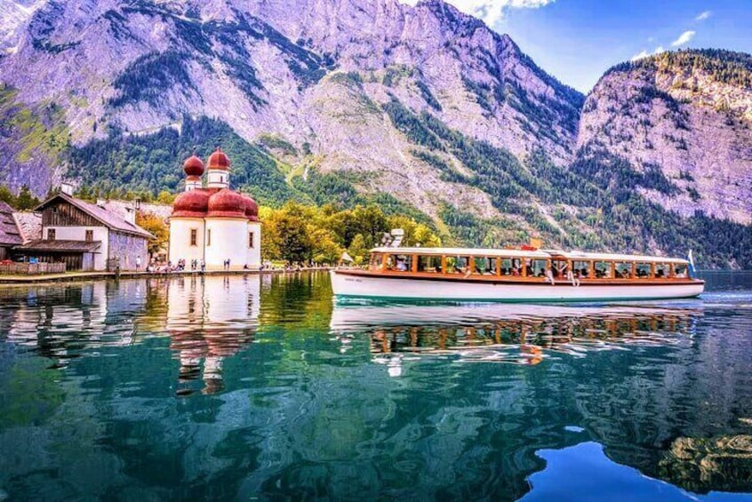 MY*GUiDE EXCLUSiVE Lake Königssee, EAGLE'S NEST & 'Fuehrer Headquarters' Tour from Munich