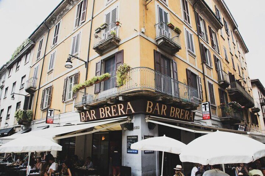 Navigli District, Canals & Artisan Boutiques with Friendly Local Guide