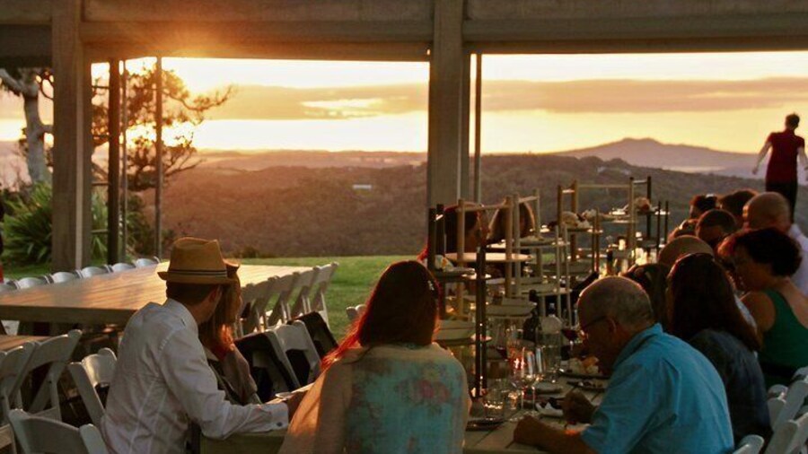 Waiheke Island - Fly and Dine