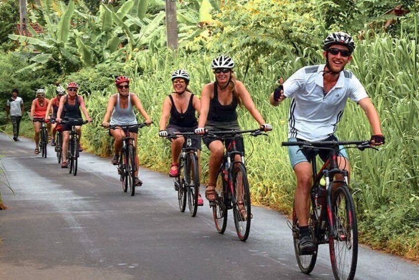 Balana Battlefield Cycling Tour from Kandy