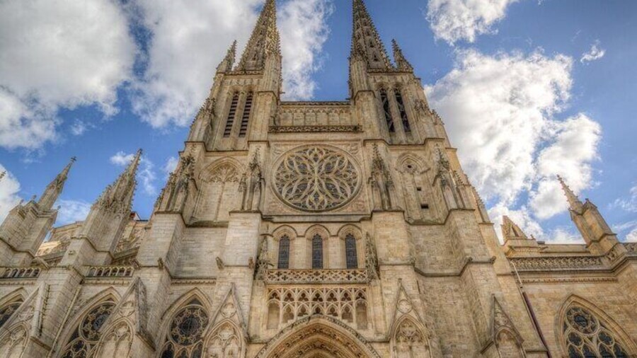 Bordeaux Private Walking Tour With A Professional Guide