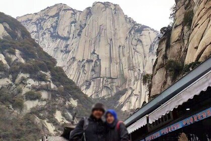 Xian Private Day Trip to Mount Huashan with Return Cable Car to North Peak