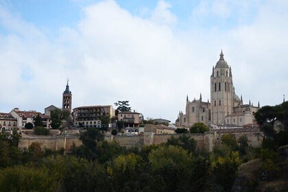 Segovia private tour from Madrid by private car