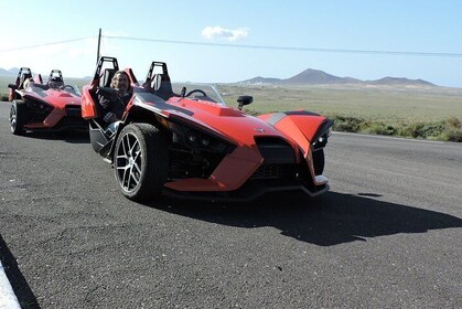 3 Stunden geführte Tour mit Polaris SLINGSHOT rund um Lanzarote