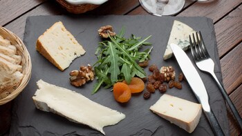 Ultimate Mornington Peninsula Food and Wine Tour Small Group