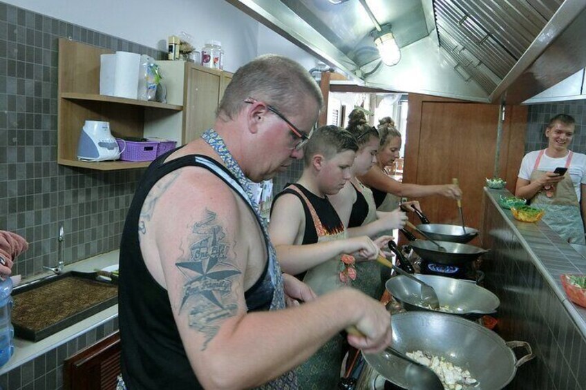 Phuket Cooking Course Half Day Class and Market Tour