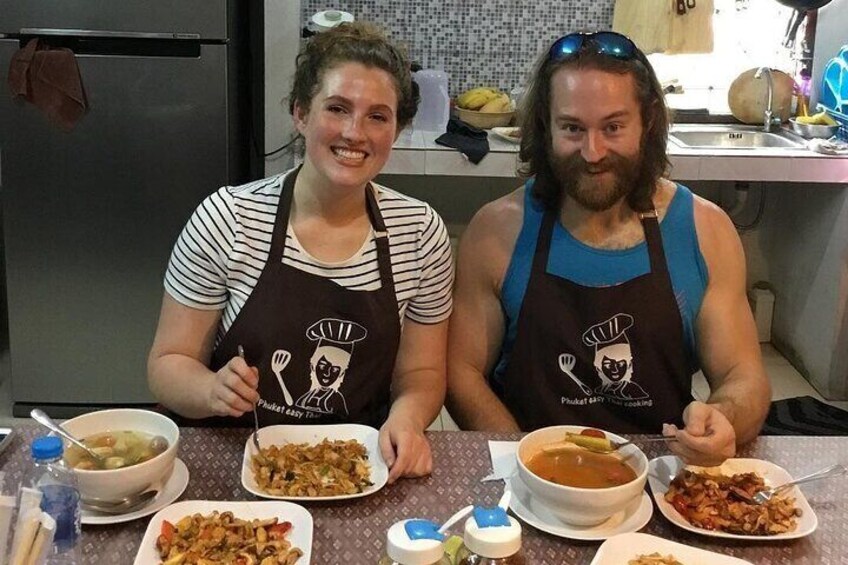 Full Day Phuket Easy Thai Cooking Class and Market Tour