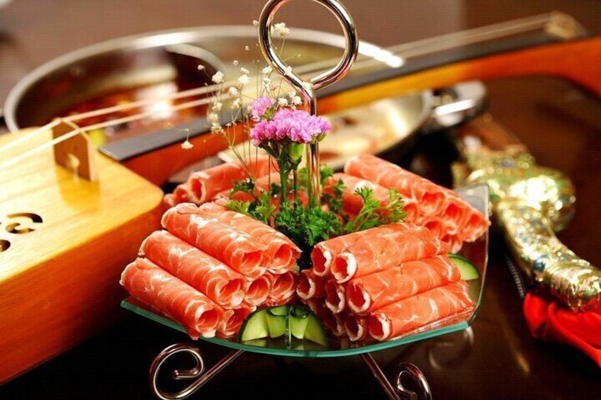 Hot Pot Dinning Experience with Amazing Shanghai Night Lights