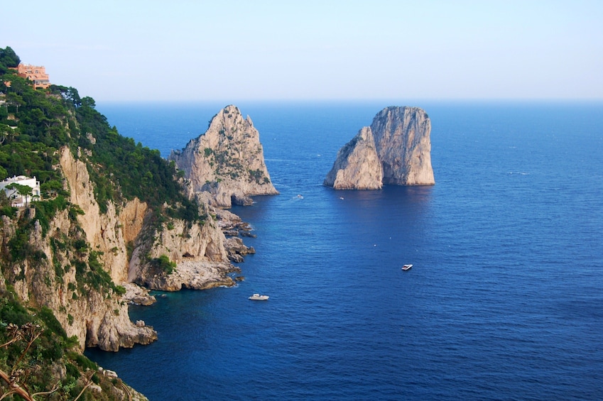 Classic Capri Tour by Boat with Light Lunch from Sorrento