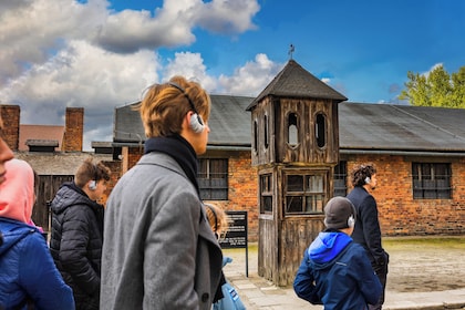 คราคูฟ: ทัวร์ชมพิพิธภัณฑ์ Auschwitz-Birkenau พร้อมไกด์