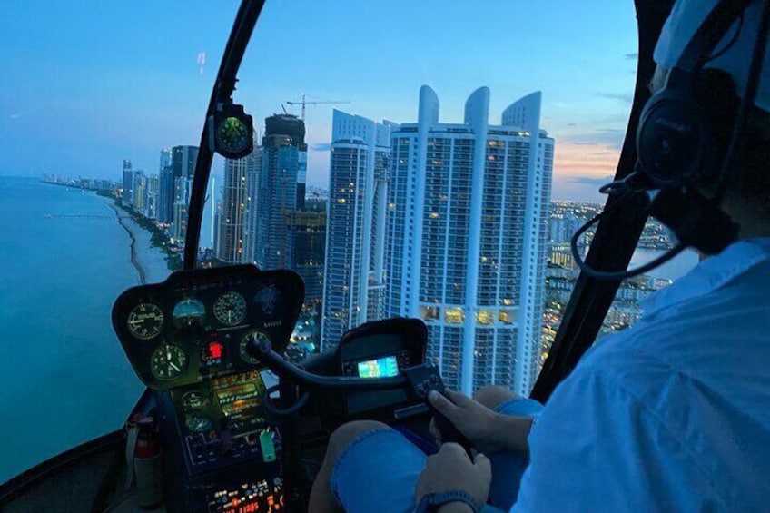 Miami Sunset Private Helicopter Tour