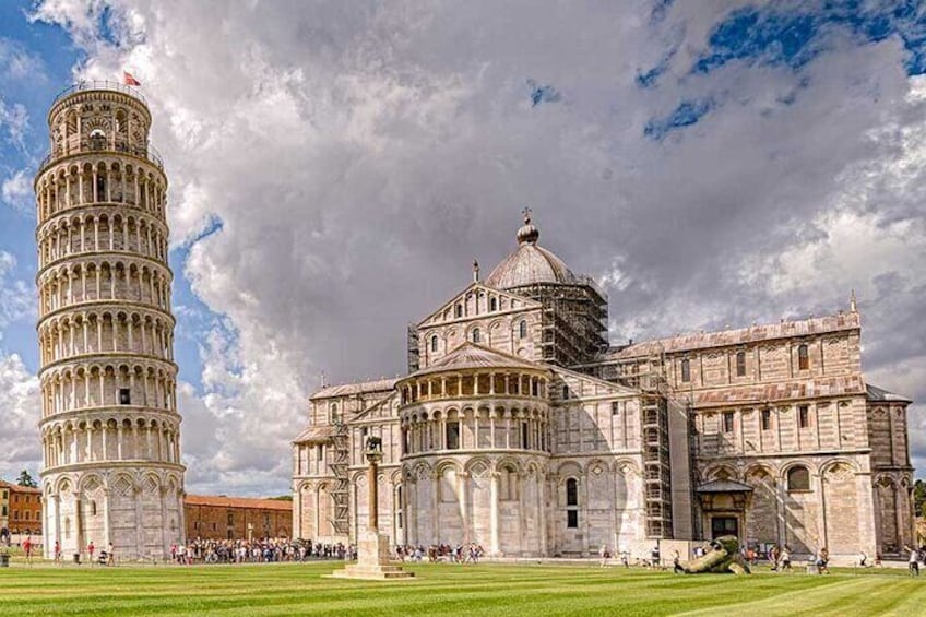 The best of Pisa: a sightseeing audio tour from Tuttomondo to the Leaning Tower