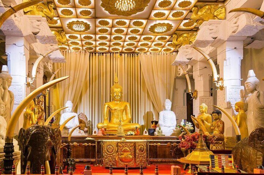 Golden Sculpture in the Temple of Tooth Relics