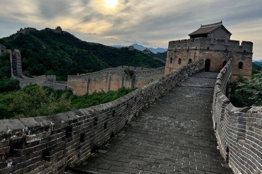 Great Wall Hiking 2-Day Tour Include Jiankou, Mutianyu, Gubeikou and Jinshanling