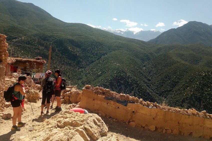 Trekking in Morocco 4 days trek descover Atlas Mountains peaks From Marrakech
