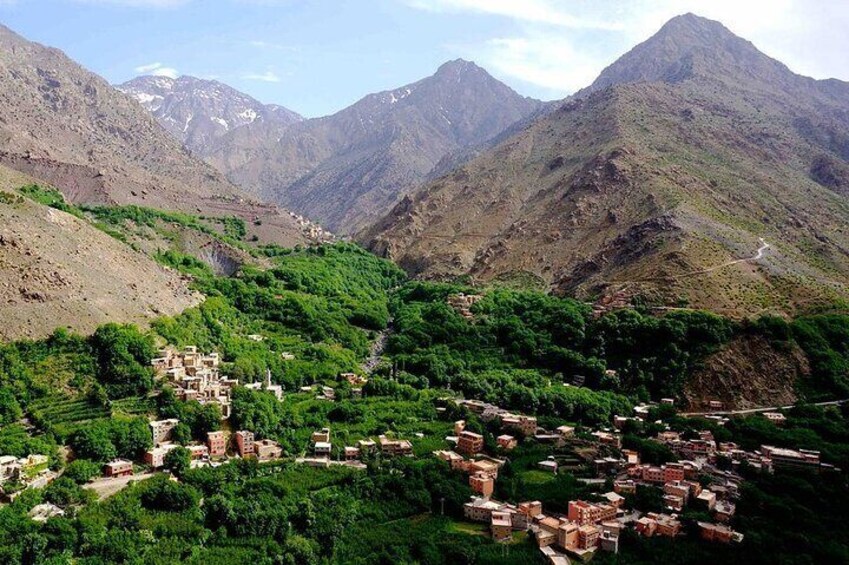 Marrakech: Atlas Mountains & Berber Villages Full-day Tour - All inclusive