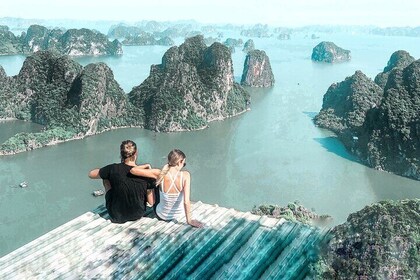 ️ Ha Long Bay Instagram Tour: Most Famous Spots (Private & All-Inclusive)