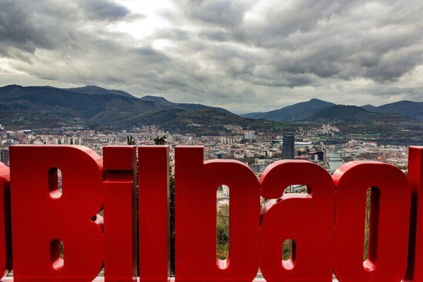 Discover Bilbao in 60 minutes with a Local