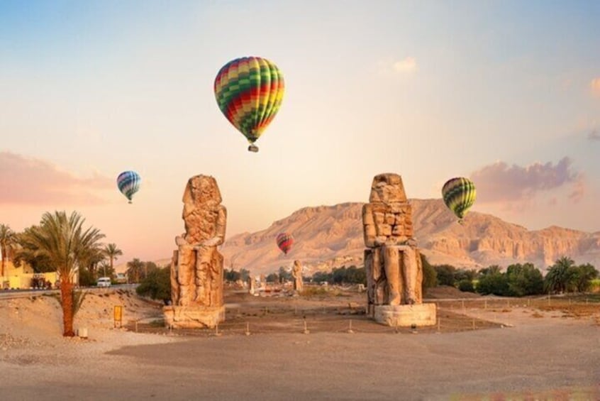 45-Minute of Amazing Sunrise Hot Air Balloon Over the Historical sites in Luxor