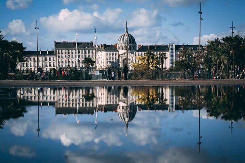 Surprise Walk of Nantes with a Local