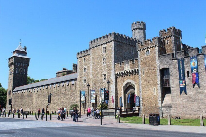 Cardiff Castle on a clear day. 