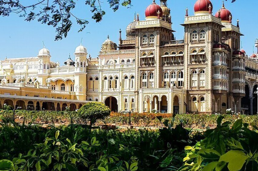 Day Trip to Mysore (Guided Private Sightseeing Experience from Bangalore)