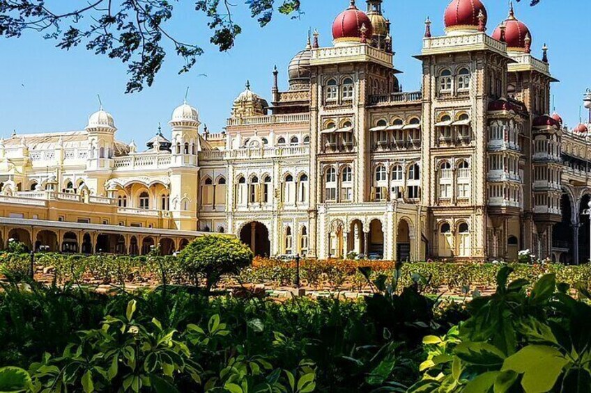 Day Trip to Mysore (Guided Private Sightseeing Experience from Bangalore)