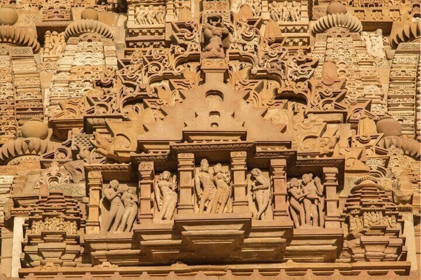 Best of Khajuraho (Guided Halfday Sightseeing Tour by Car)