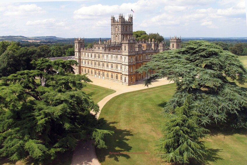 Highclere Castle & Oxford day tour from London