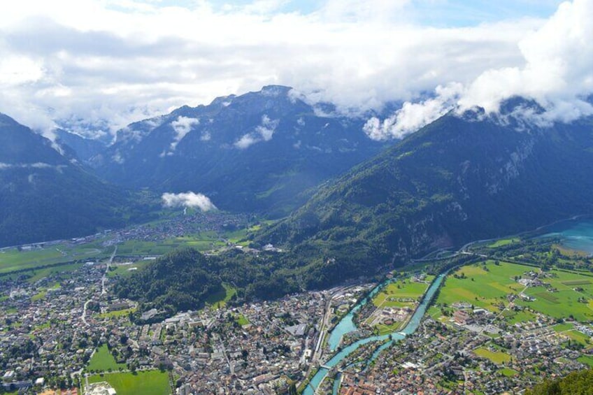 Touristic highlights of Interlaken on a Private half day tour with a local