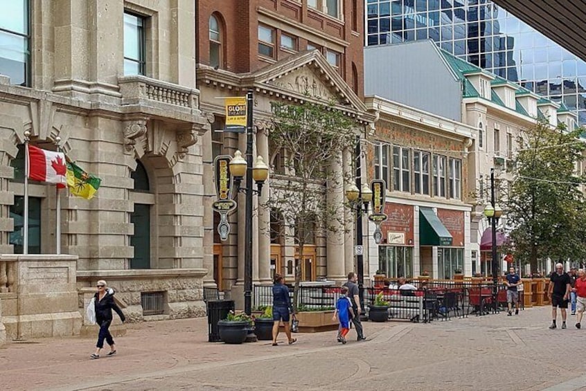 Stops 11 & 12: Old Post Office & Northern Crown Bank
