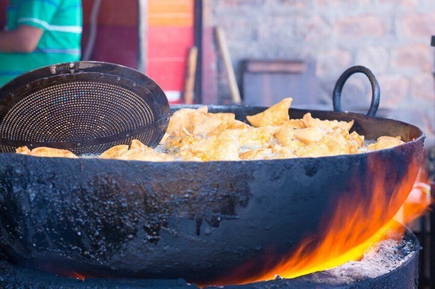Hyderabad Street Food Crawl (2 Hours Guided Food Tasting Tour)
