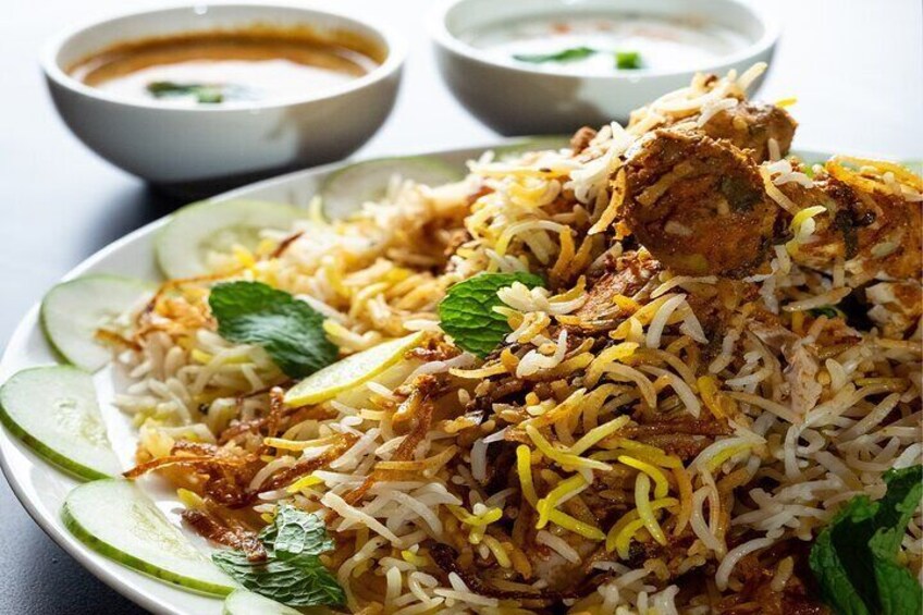 Hyderabad Street Food Crawl (2 Hours Guided Food Tasting Tour)
