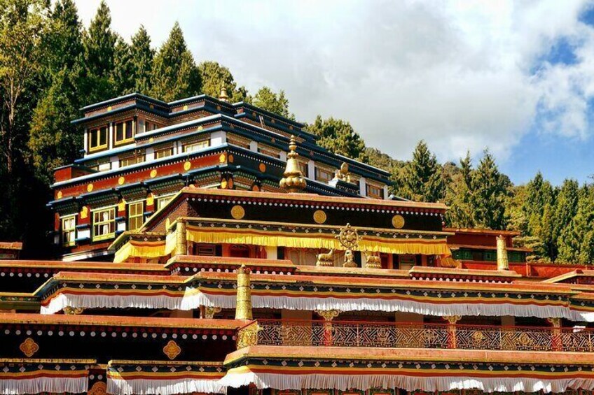 Day Trip to Gangtok (Guided Private Sightseeing Experience from Darjeeling)