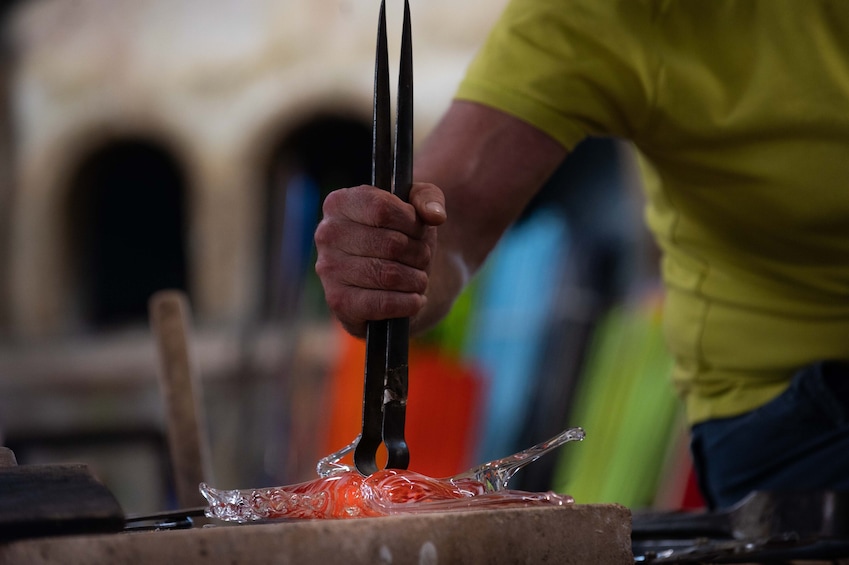 Private Murano Tour & Glass Blowing Demo with Hotel Pick-up