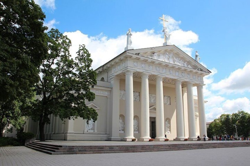 Vilnius Private Walking Tour With A Professional Guide
