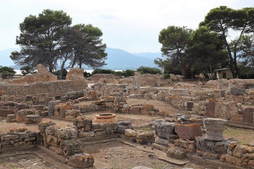 Tour to the archaeological site of Nora