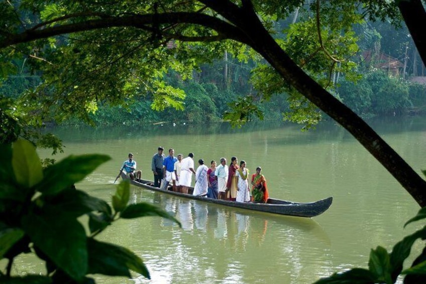 Cochin to Alleppey Backwater Tour (2days)