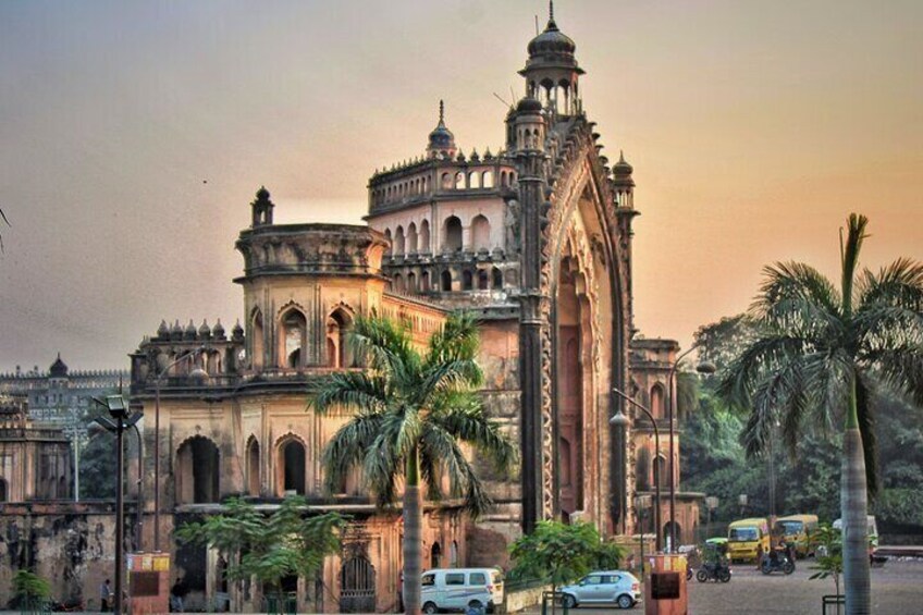 Night Walk Lucknow (2 Hours Guided Walking Tour)
