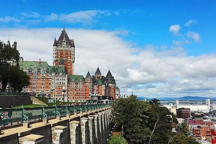 Private Full Day Tour from Montreal to Quebec and Montmorency Falls