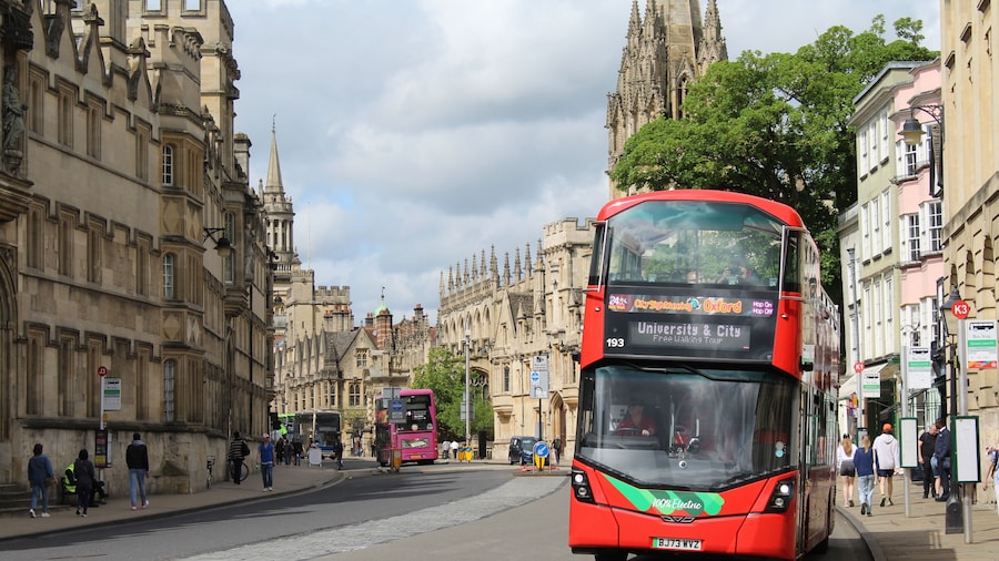 City Sightseeing Oxford Hop-On Hop-Off Bus Tour & Optional Carfax Tower