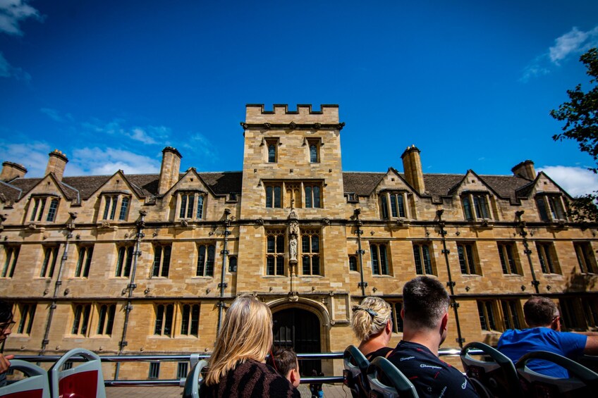 City Sightseeing Oxford Hop-On Hop-Off Bus Tour & Optional Carfax Tower