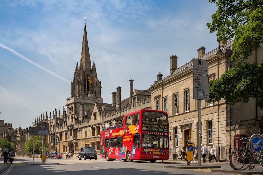 Oxford Hop-On Hop-Off Bus Tour