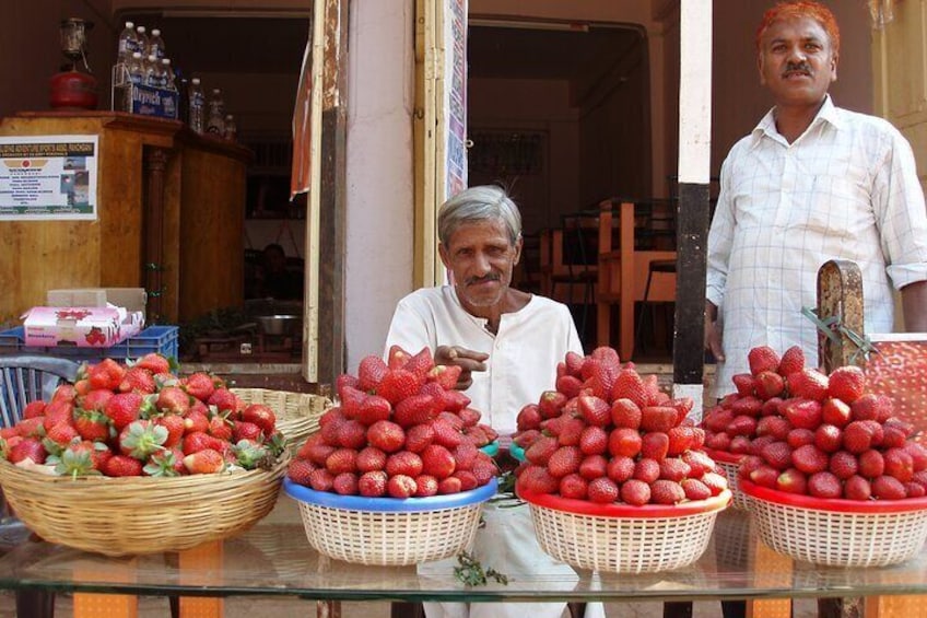 Day Trip to Mahabaleshwar-Panchgani (Guided Fullday Sightseeing Tour from Pune)