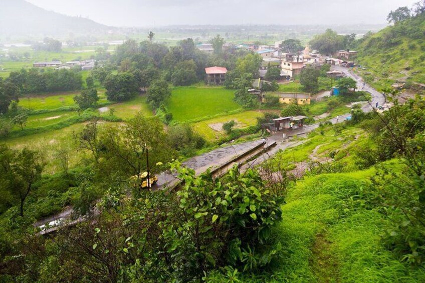 Day Trip to Pawna-Lohagad-Lonavala (Guided Fullday Sightseeing Tour from Mumbai)