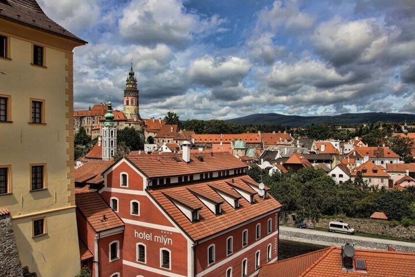 Discover Cesky Krumlov in 60 Minutes with a Local