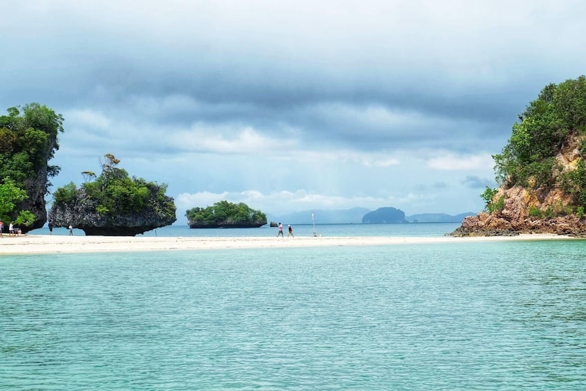 Hong Island Sunset Tour with BBQ Dinner and Night Snorkelin