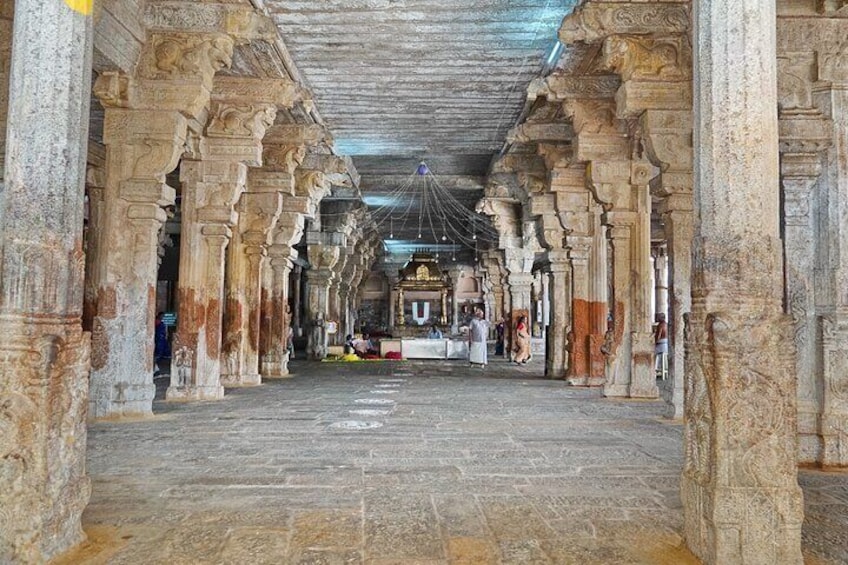 Day Trip to Tiruchirappalli (Guided Sightseeing Tour by Car from Madurai)