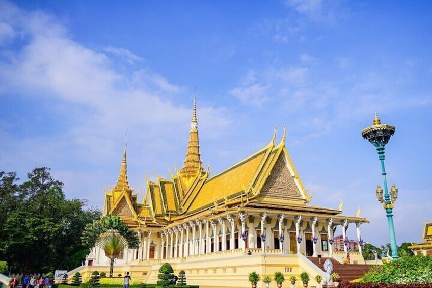 Full-Day Discover Oudong Mountain-Former Capital City & Phnom Penh City Tours