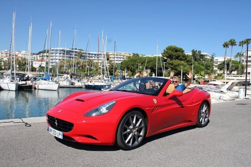 69 € Tour in Ferrari + photo pack, a memory for life! Cannes and its postcard decor ...